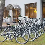 Neptuno & Aparthotel Dzwirzyno