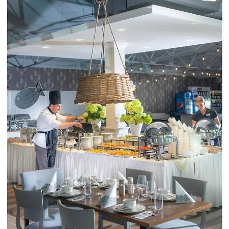 Neptuno & Aparthotel 3*