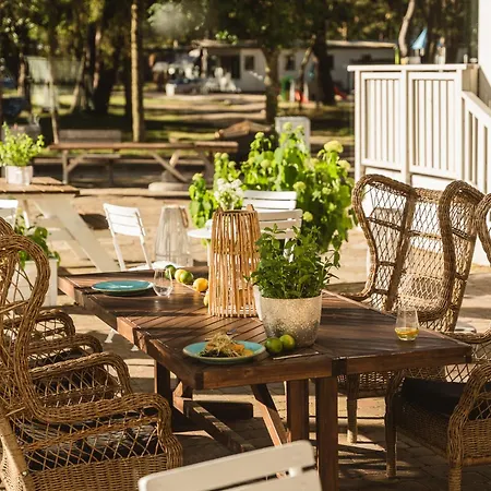 Neptuno & Dźwirzyno