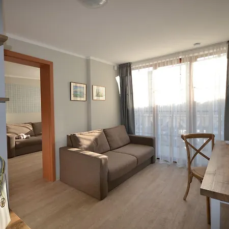 Neptuno & Lejlighedshotel Dźwirzyno