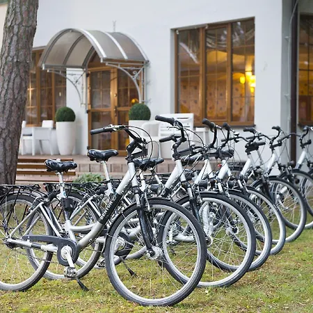Neptuno & Apartmanhotel Dźwirzyno