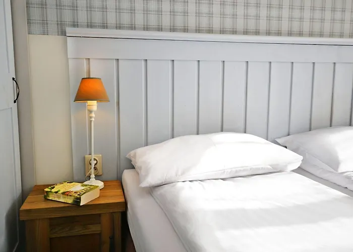 Neptuno & アパートホテル ジビジノ