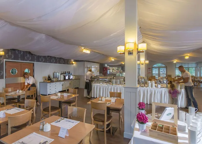 アパートホテル Neptuno & 4*